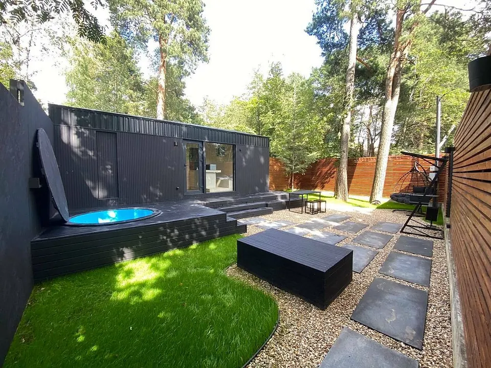 Ультрасовременный домик для двоих с мангалом и купелью — фото 1