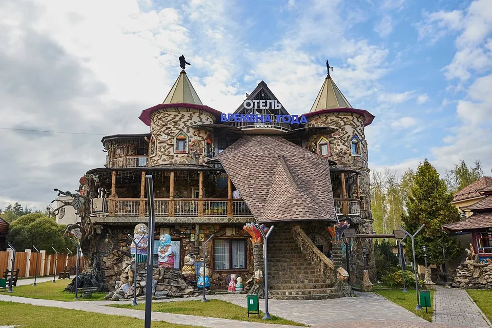 Отель Времена года — фото 1