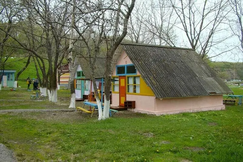 База отдыха Лебединое озеро — фото 1