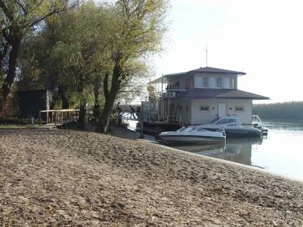 Рыболовная база Водный мир — фото 1