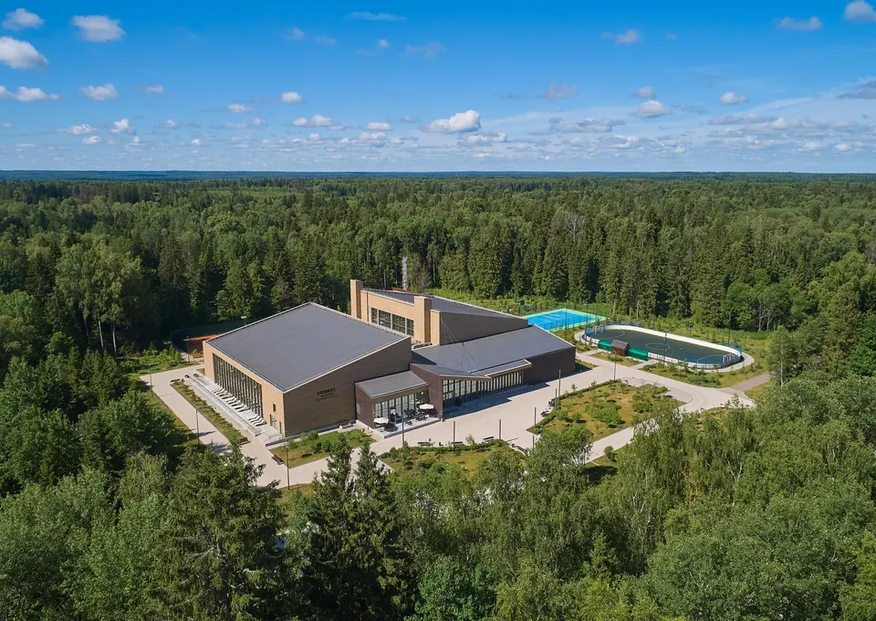 Cosmos Collection Izumrudny Les Hotel