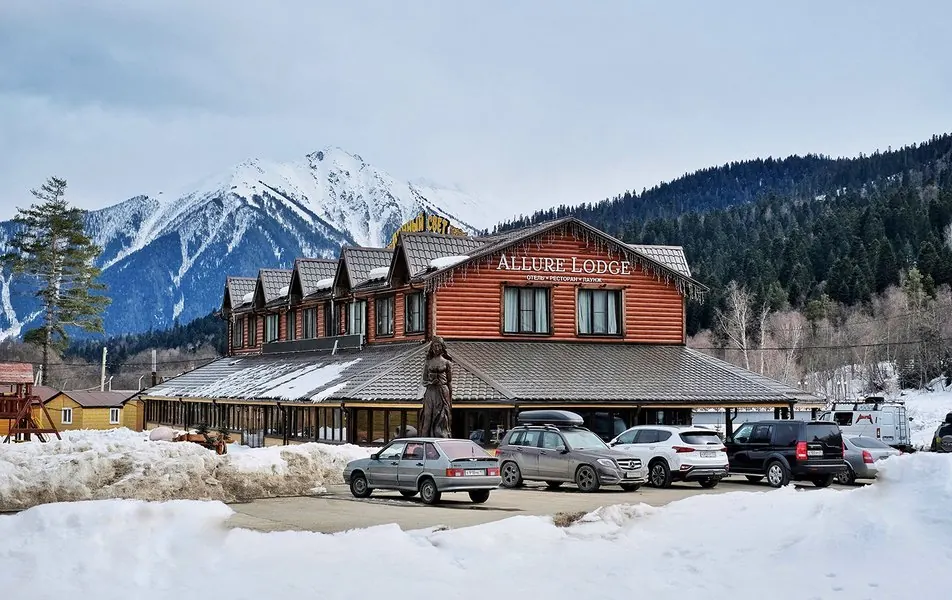 Отель Allure Lodge
