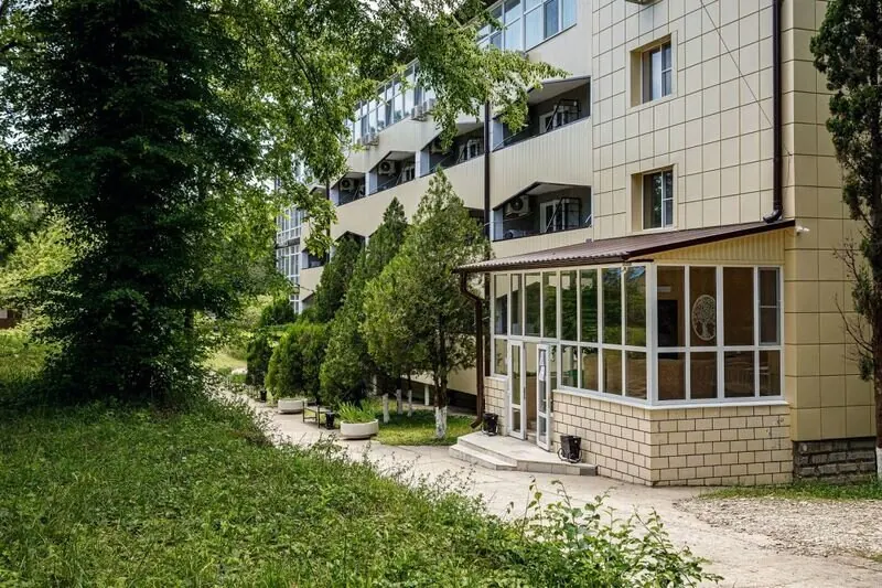 Курортный отель Ателика Лесная Бухта — фото 1