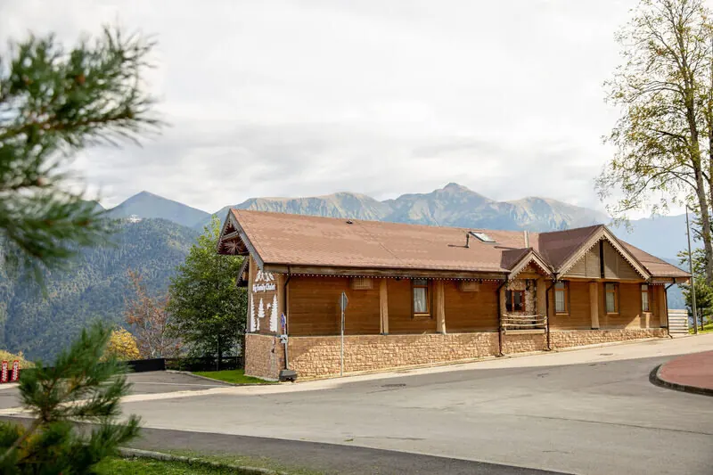 Шале Big Family Chalet With Jacuzzi