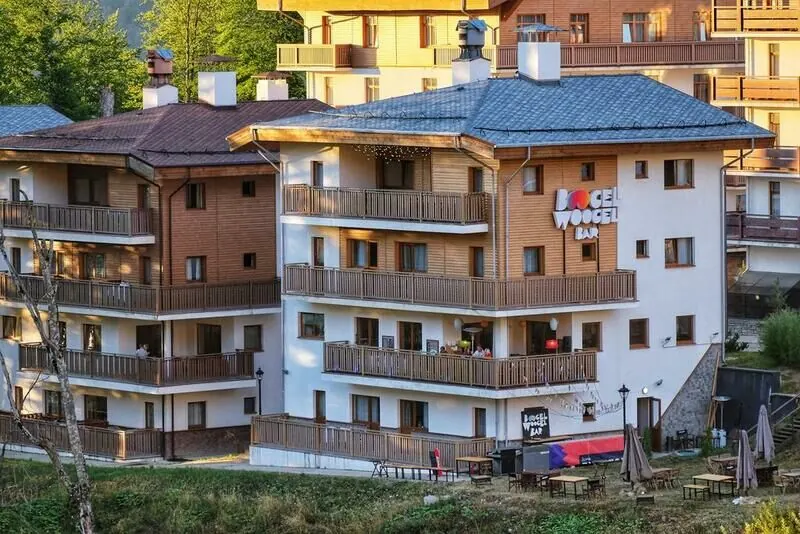 Отель BoogelWoogel Bar