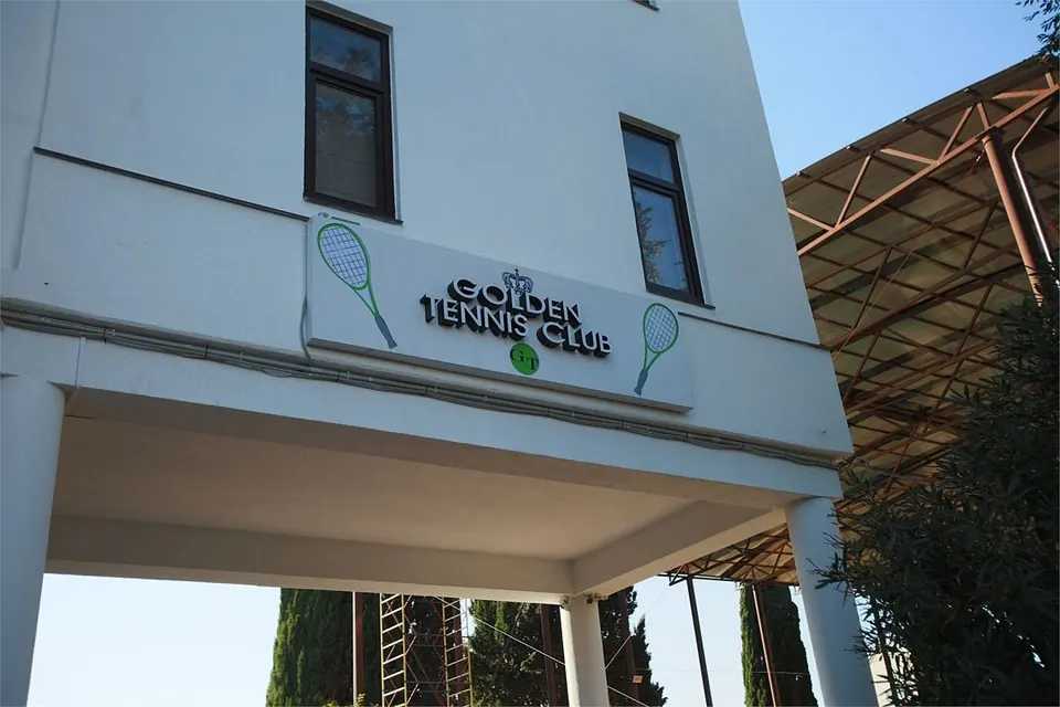 Отель Golden Tennis Club