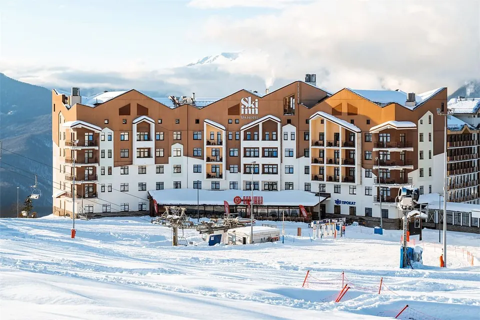 Отель Ski Inn Rosa Khutor SPA Hotel
