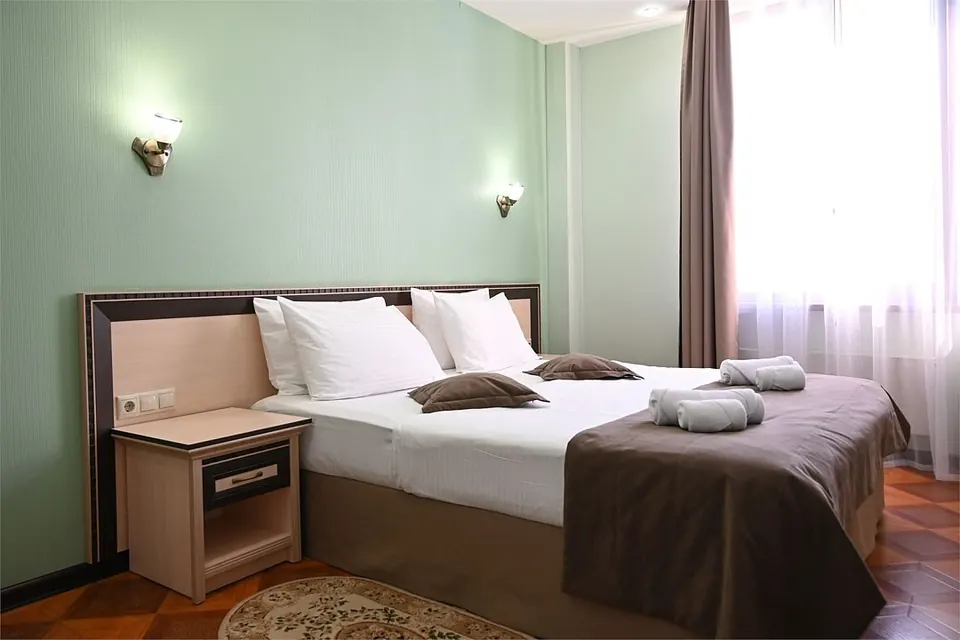 Отель Shine House