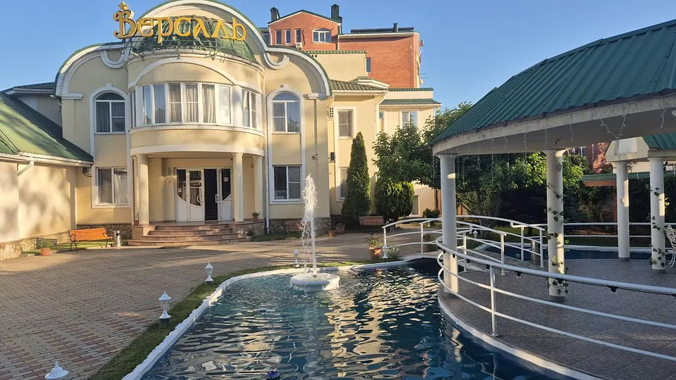 Ресторанно-гостиничный комплекс Версаль