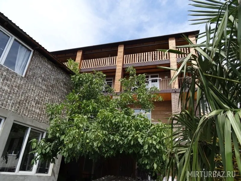 Мини-гостиница Garik House — фото 1