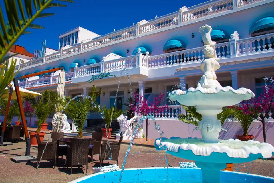 Отель Хрустальный Resort & Spa — фото 1
