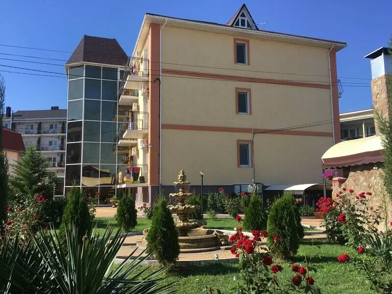 Курортный отель Арпат — фото 1