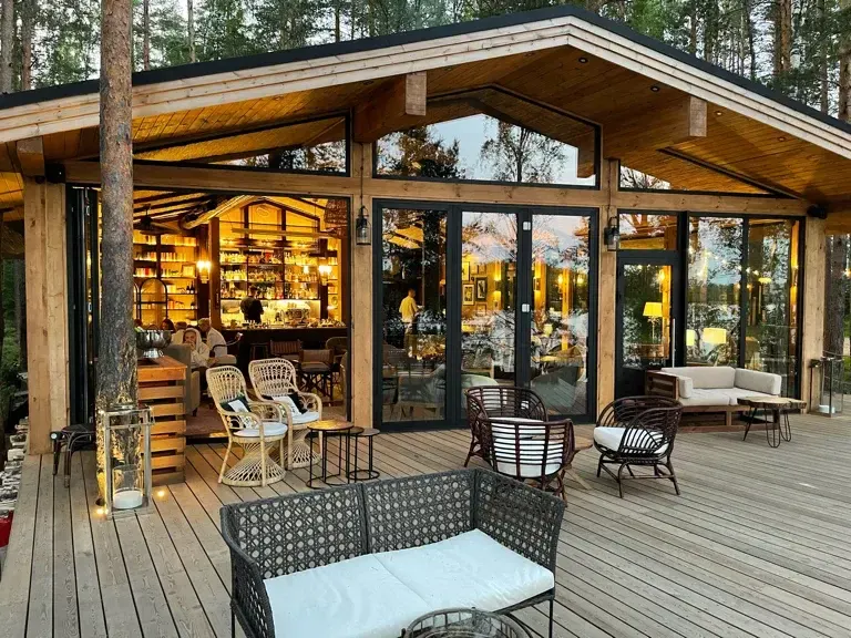 Загородный отель WE LODGE